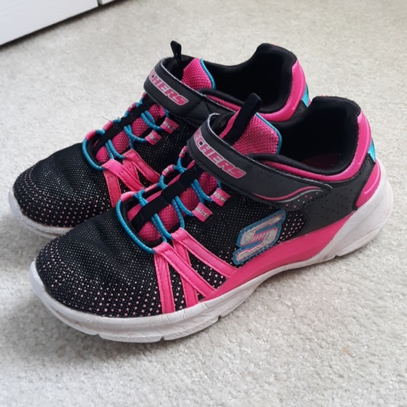 Skechers Other - SKECHERS pink black sneakers youth girls size 3.5